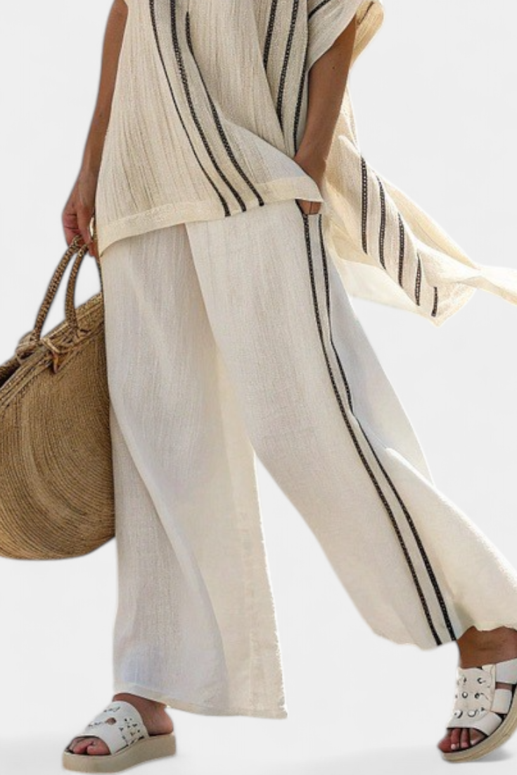 Greysen | Elegante blusa de lino marfil y pantalones de rayas negras