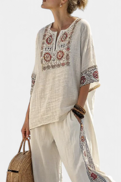 Tameric | Blusa cruda bordada sofisticada y pantalones anchos